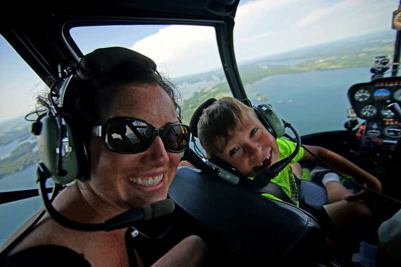 1000 Islands: 10, 20, 30, or 60-Min Scenic Helicopter Tour - Window seats and a six-person group