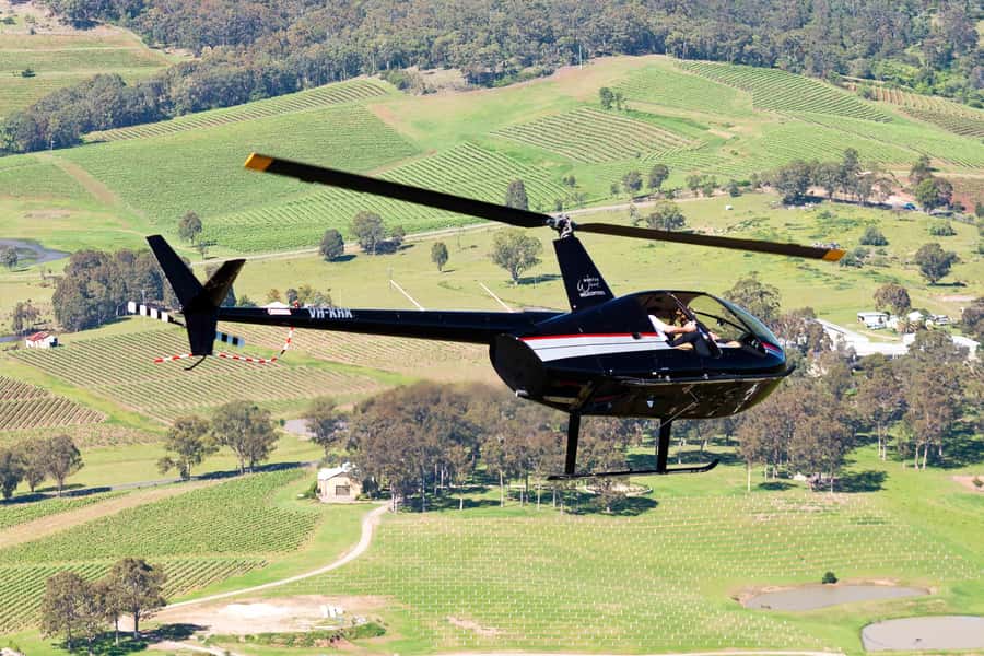 15 Minute Helicopter Scenic Flight Hunter Valley - Taking off from Cessnock Airport
