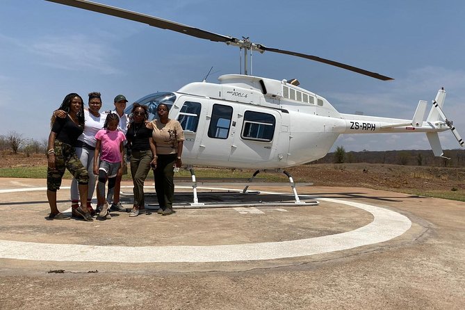 15 minutes scenic helicopter flight above Victoria Falls-Zimbabwe - Key points at a glance