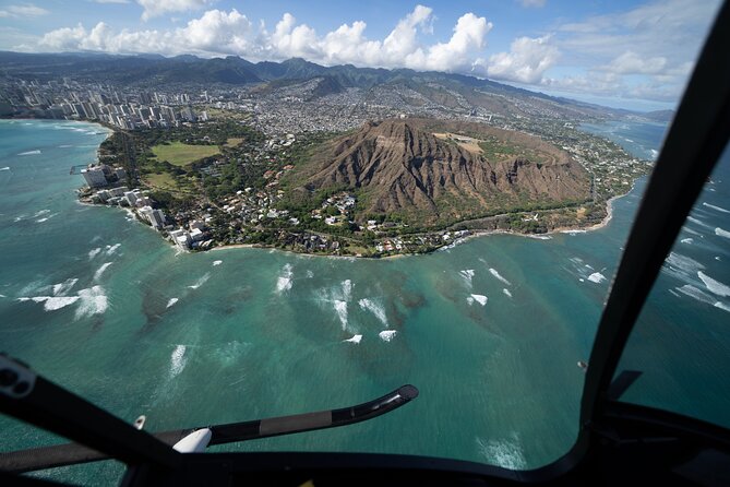 18 Minutes PRIVATE Helicopter Tour in Honolulu - Why the doors-off option matters