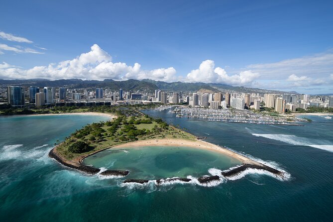 18 Minutes PRIVATE Helicopter Tour in Honolulu - Sand Island and Honolulu Harbor from above