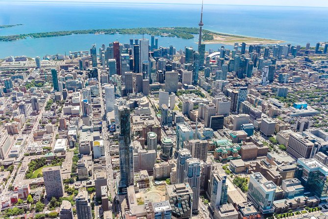 20 km Helicopter Tour over Toronto - Taking off from Billy Bishop Airport