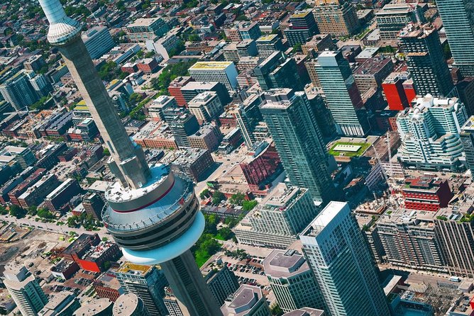 20 km Helicopter Tour over Toronto - Safety, weather, and cancellations