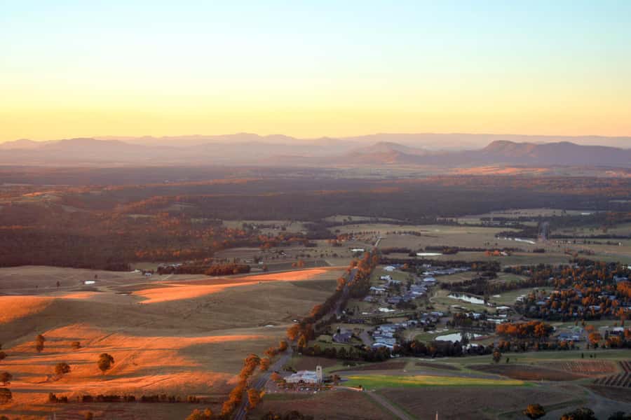 20 Minute Helicopter Scenic Flight Hunter Valley - Beyond the range to Cedar Creek and Congewai