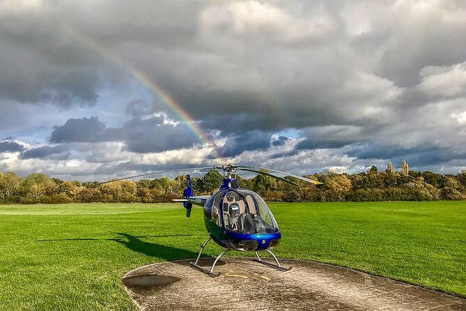 25 minute Helicopter Discovery Trial Lesson - Your first hour at Redhill airfield