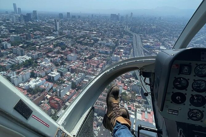 30 min Private Helicopter Tour in Mexico City - Chapultepec Castle and the park from the air