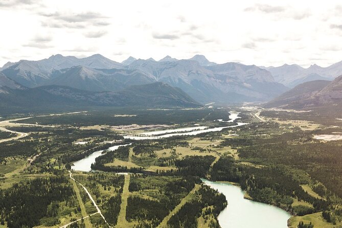 30 Minute Helicopter Tour over Lake Minnewanka, Banff - Seeing Banff National Park from the air