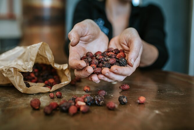 6 Hour's - Queenstown's Helicopter Gin Tour - Who will enjoy this gin tour most
