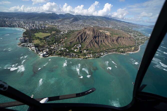 60 Minutes SHARED Helicopter Tour in Honolulu - From Hanauma Bay to Makapuu Point