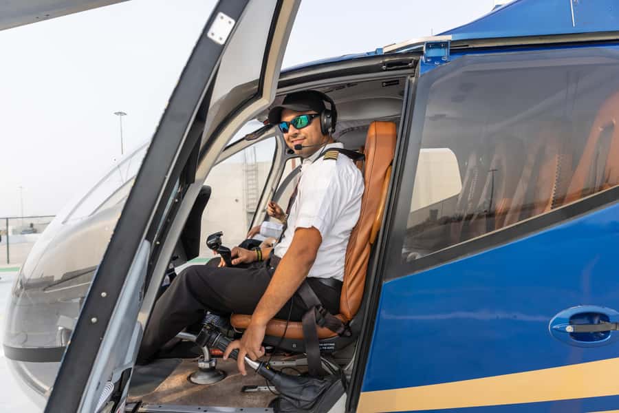 Abu Dhabi: Scenic Helicopter Tour - Taking off from Mina Zayed
