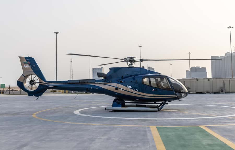 Abu Dhabi: Scenic Private Helicopter Tour - Seeing Abu Dhabi from Mina Zayed to the Corniche