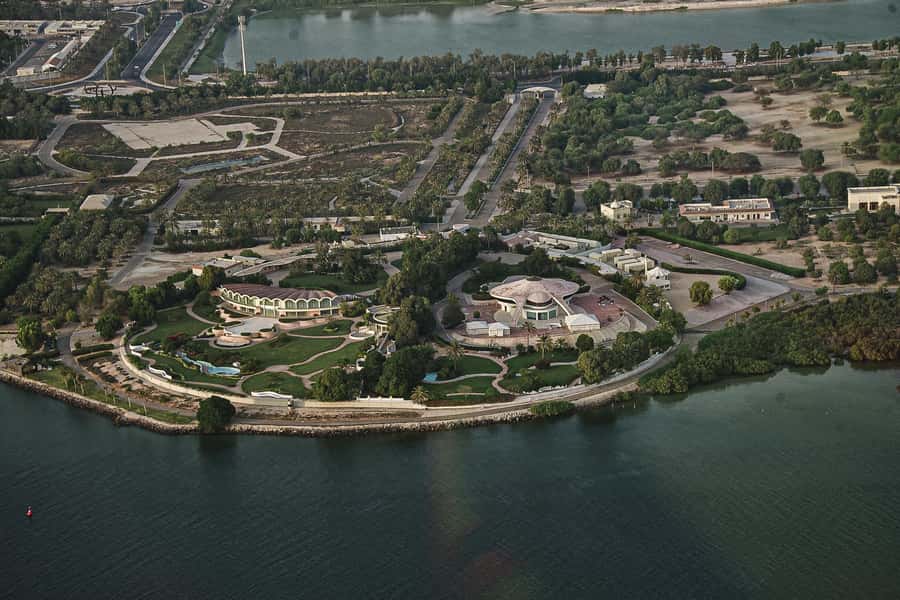 Abu Dhabi: Scenic Private Helicopter Tour - Marina Mall and Abu Dhabi’s big architectural statements