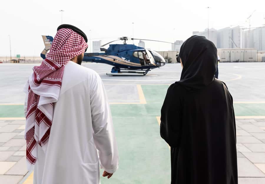 Abu Dhabi: Shared Helicopter Tour - Presidential Palace and the gardens of Emirates Palace