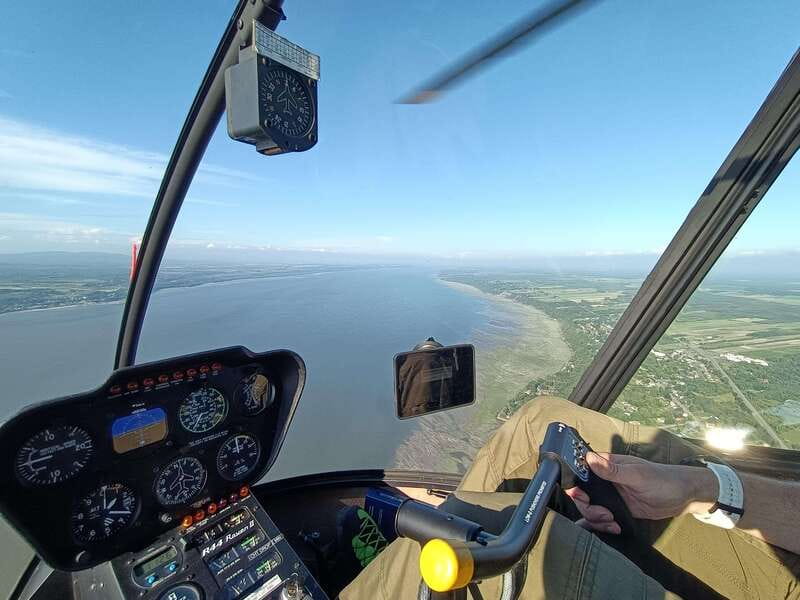 Attitude-Helicopter: Helicopter tour of Quebec City - Best seasons, seats, and photo advice