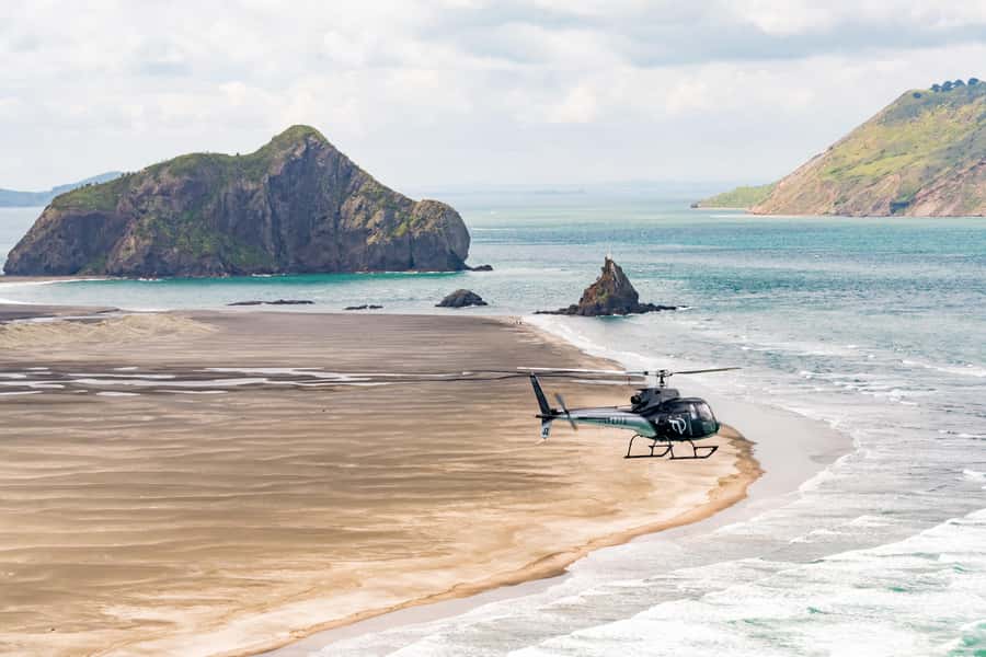 Auckland: 36 min scenic helicopter flight - Coast to Coast - Why this route makes sense for Auckland