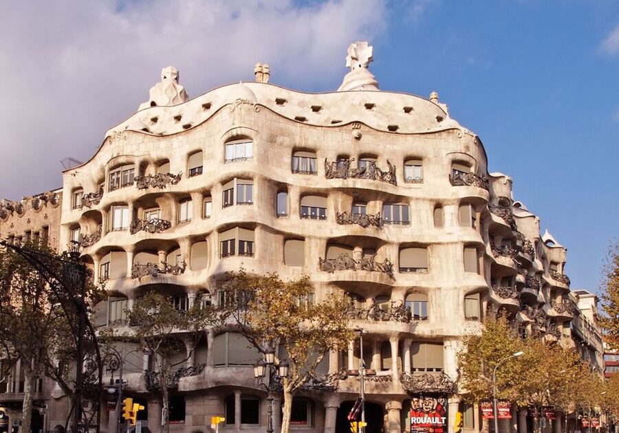 Barcelona: Helicopter, Boat Ride & Old Town Private Tour - Barcelona Cathedral and Plaça Reial