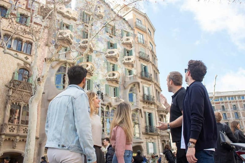 Barcelona: Helicopter, Boat Ride & Old Town Private Tour - How much value is in the $500 price?