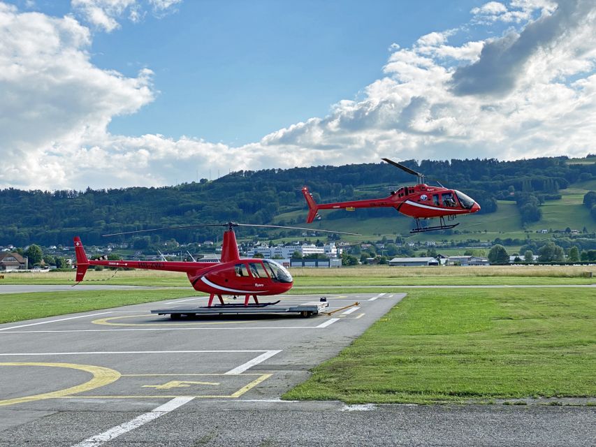 Bern: Mountain & Lake Helicopter Flight for 2 or 3 People - Lake Thun, the first great view