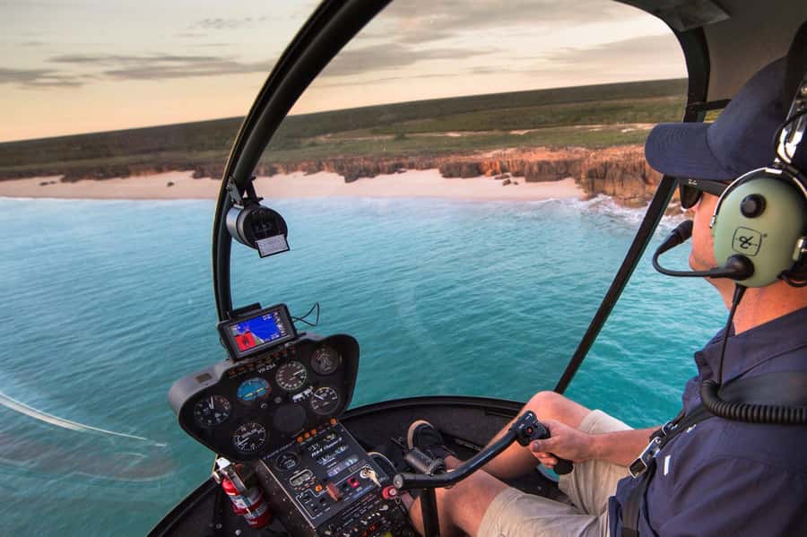 Broome: Cliffs & Coast 60 minute Scenic Helicopter Flight - Who should book this Broome helicopter flight?