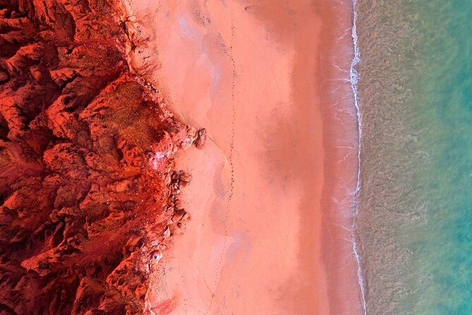 Broome's Cliffs & Coast: 60-Minute Scenic Helicopter Experience - Roebuck Bay, Town Beach, Broome Jetty, and Dampier Creek