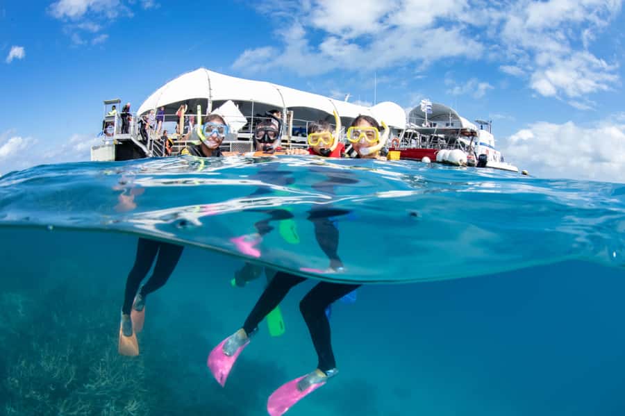 Cairns: Great Barrier Reef Cruise & 10 Minute Helicopter - The catamaran ride to the outer reef