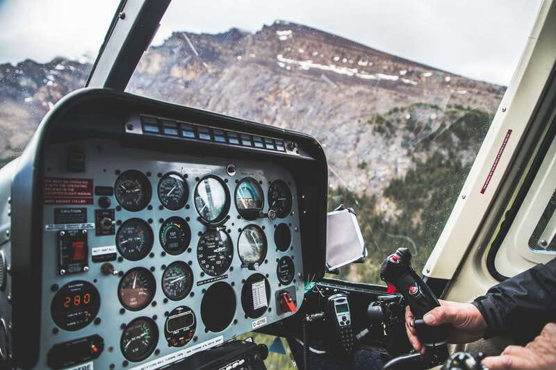 Canadian Rockies: Helicopter Flight with Exploration Hike - Who should book this experience?