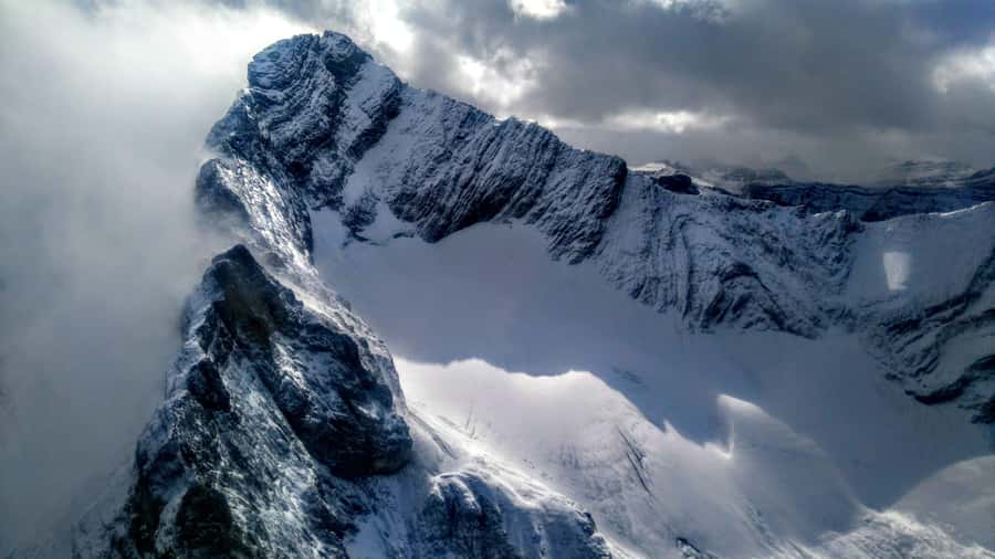 Canmore: 25-Minute Three Sisters Helicopter Tour - A short flight with a big mountain route