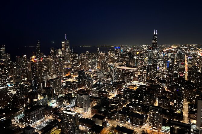 Chicago Helicopter 10-Minute Tour for up to Three Passengers - Navy Pier and the final four minutes