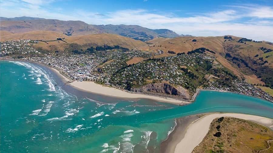 Christchurch: 20-Minutes City Helicopter Flight - Why the Pilot Makes a Difference