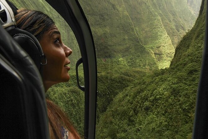 Discover Kauai Helicopter Tour from Princeville - Leaving Princeville Airport for the North Shore