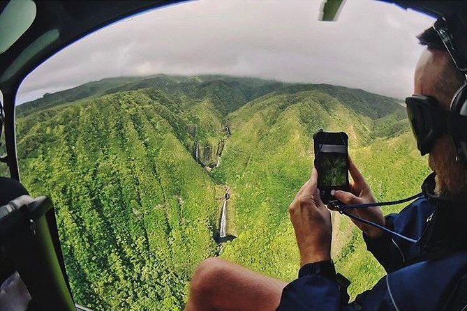 Doors Off West Maui and Molokai 45 minute Helicopter Tour - Weather, cancellations, and planning around risk