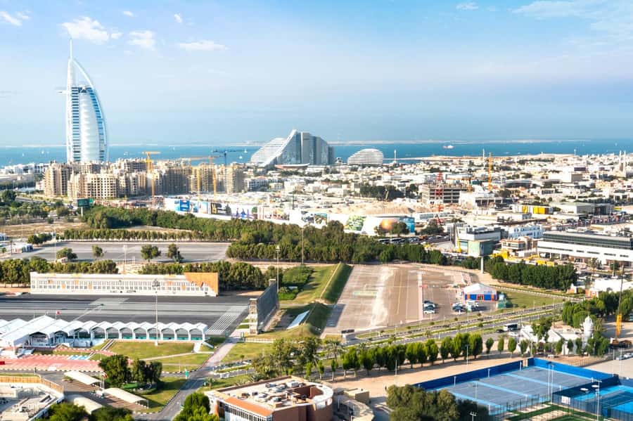 Dubai: 30-Minute Scenic Helicopter Tour - Palm Jumeirah, Atlantis, and the Dubai coastline