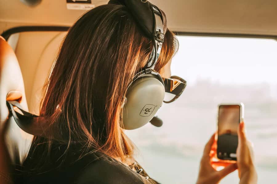 Dubai: Sightseeing Helicopter Ride from The Palm - Taking off beside Atlantis The Palm