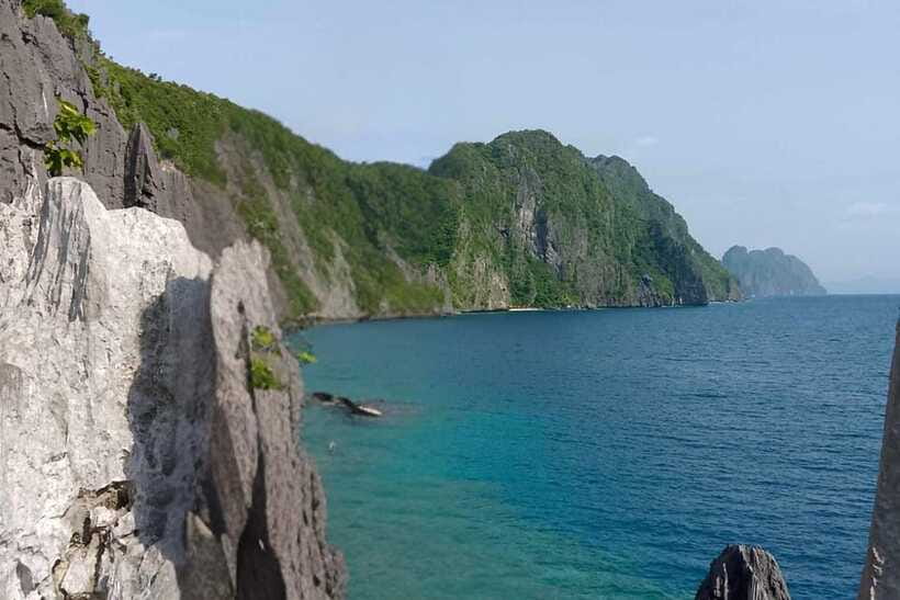 El Nido: Tour C to Hidden Beach, Helicopter Island & More - Hidden Beach and Talisay Beach for a slower hour