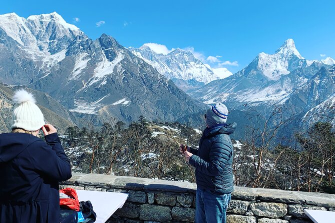 Everest Base Camp Helicopter Tour landing at Everest View Hotel - The return to Kathmandu