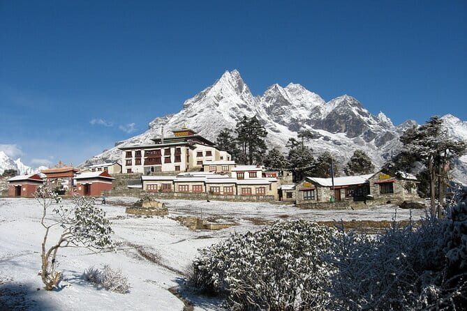 Everest Base Camp trek with Helicopter return 9 days - Day 4: Namche and the Khumjung acclimatization walk