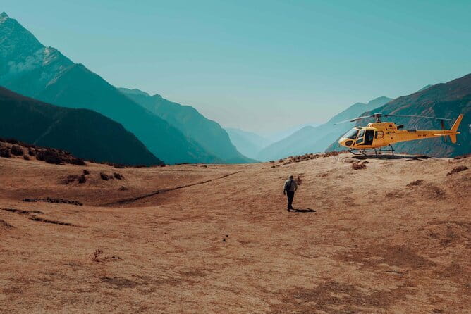 Everest Base Camp trek with Helicopter return 9 days - Day 3: Phakding to Namche Bazaar