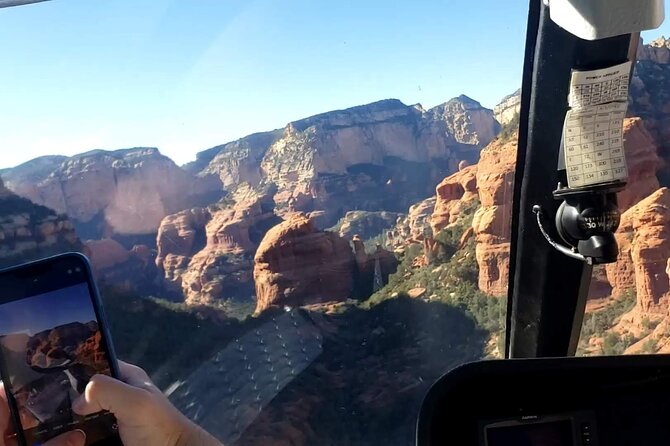 Everything Sedona (20+ Mile) - Sedona Helicopter Tour - Doe Mountain, Chimney Rock, and the return to the airport