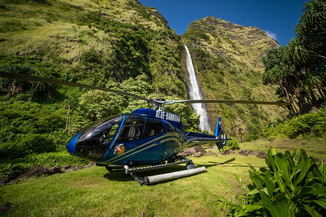 Exclusive Landing with Spectacular Big Island Helicopter Tour - From Kohala ranches to the old royal coast