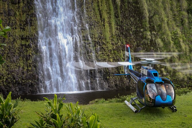 Exclusive Landing with Spectacular Big Island Helicopter Tour - What the small aircraft setup means for you