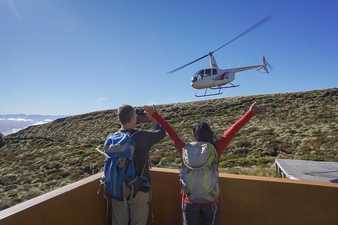 Fiordland Heli-hike from Te Anau - Flying from Te Anau over Lake Te Anau