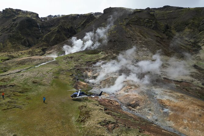 Fire and Ice Helicopter Tour: Glacier and Hengill Geothermal Area - Pilot skill and the small-cabin experience