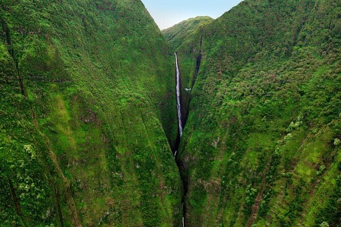 First Class Waterfalls of West Maui and Molokai Helicopter Tour - How much value do you get for $667.15?