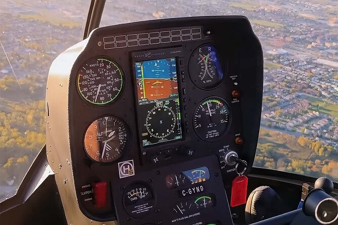 Fly over the City of Ottawa in a Helicopter - The Canadian Museum of History and Alexandra Bridge