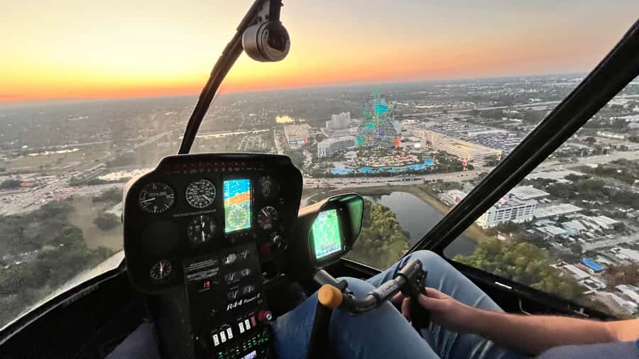 Fort Lauderdale : Romantic Champagne Helicopter Flight Tour - Key points to know before you book