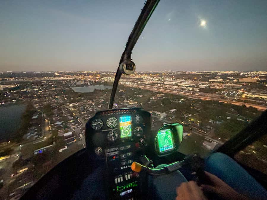 Fort Lauderdale : Romantic Champagne Helicopter Flight Tour - Daytime, sunset, or evening: choosing the right departure