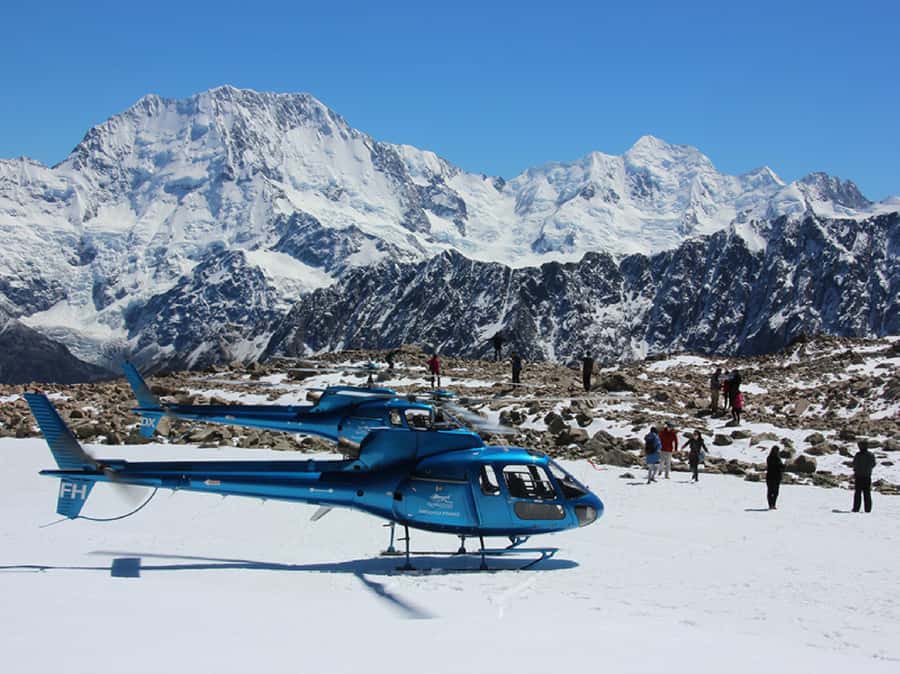 Franz Josef: 35min Helicopter Trip over Two Glaciers - What the helicopter setup means for your view