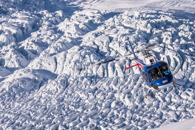 Franz Josef: Neve Discoverer Helicopter Flight with snow landing - Aoraki Mount Cook on a clear day