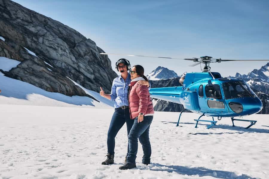 Franz Josef Town: 3-Glacier Helicopter Ride with Landing - What the service is like on the ground