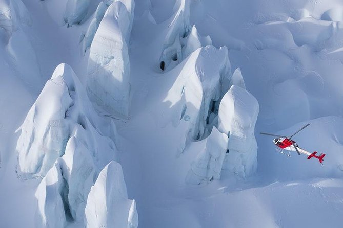 Franz Josef: Twin Glacier 35-Minute Helicopter Flight - The snow landing is the emotional high point